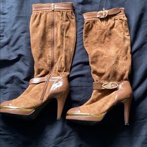 Brown Suede Roc-a-Wear boots